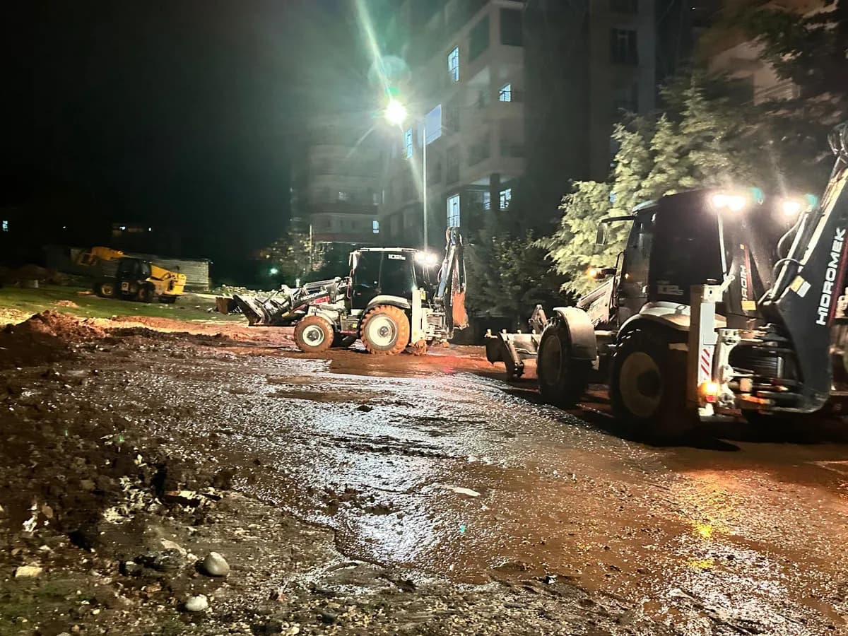 Adıyaman’da Kuvvetli Yağışa Karşı Seferberlik "Videolu Haber" — 2