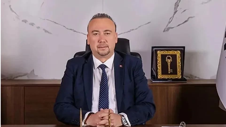 Rüşvet Soruşturmasında Tutuklanan Özkan Yalım CHP'den İhraç Edildi