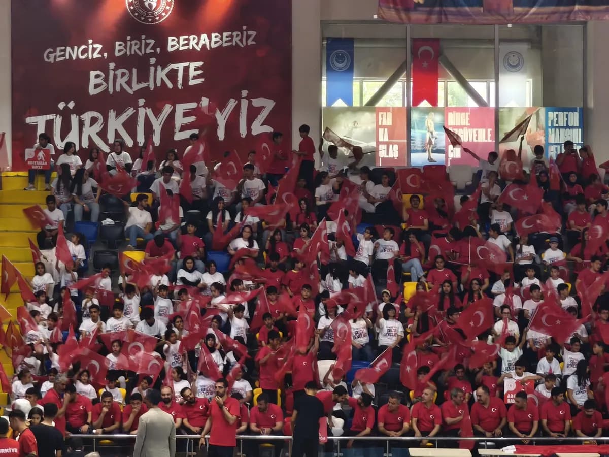 Adıyaman’da 19 Mayıs Coşkusu Salonu Doldurdu — 8