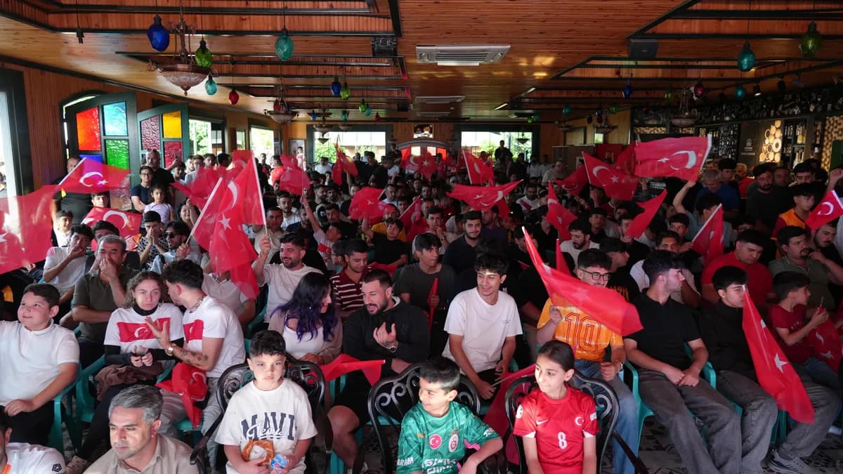 Adıyaman Tek Yürek Oldu: Sonuç Üzdü, Milli Coşku Hafızalarda Yer Etti (Videolu Haber) — 6