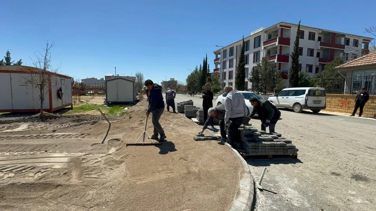 Adıyaman’da Kaldırımlar Yenileniyor