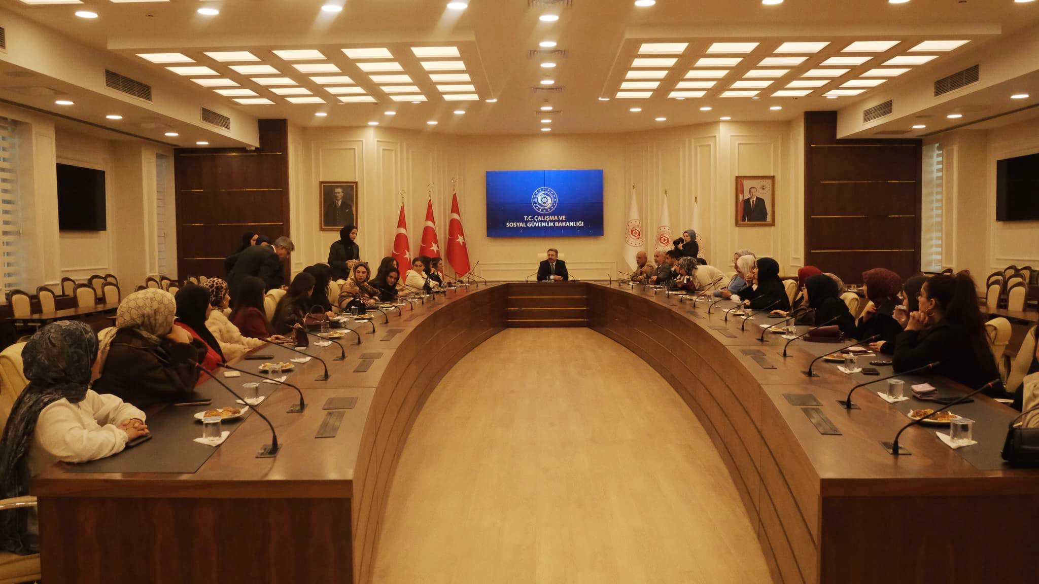 Şehrin Gençlerinden Şehrin Abisine Ziyaret