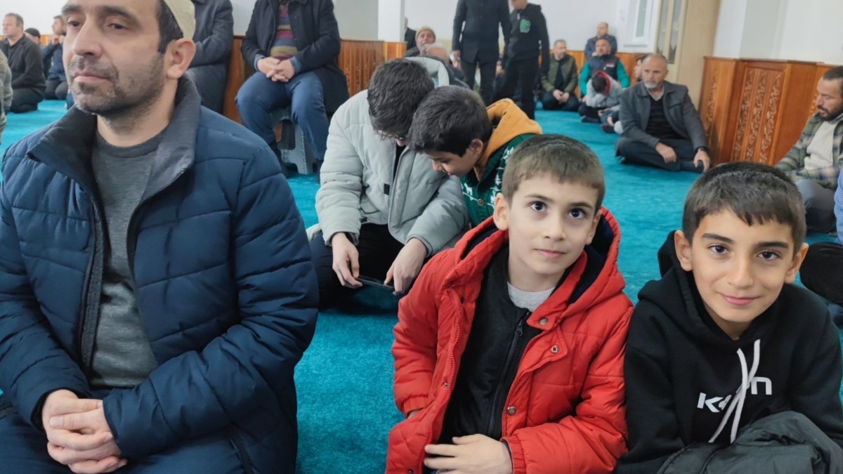 Adıyaman’da ilk teravih coşkusu: Deprem sonrası hem şehir hem nesiller ihya ediliyor