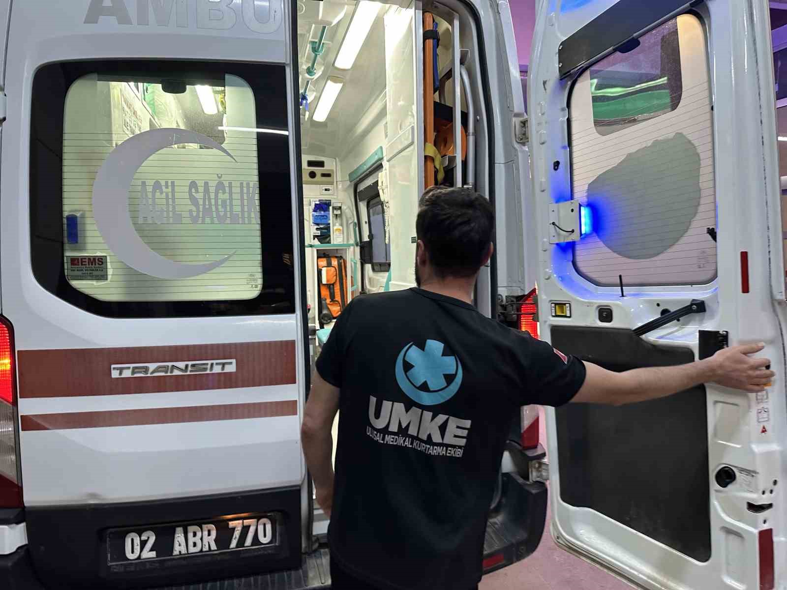 Sokak köpeğinin saldırdığı kadın yaralandı